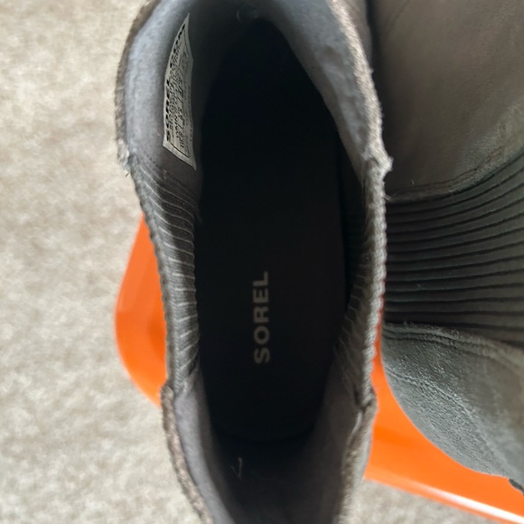 Sorel Joan of Arctic Wedge Lou Chelsea boots‼️ - Picture 7 of 8